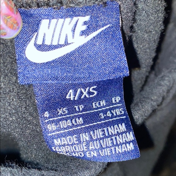 Toddler boy Nike sweats - Picture 2 of 2